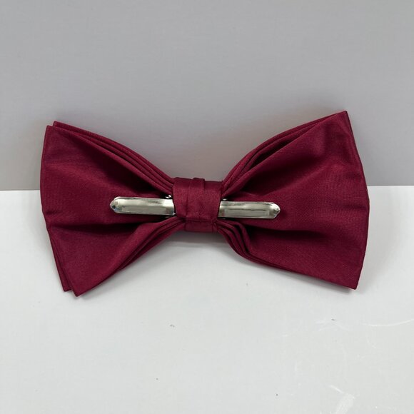 Bow Tie- Silk - Burgundy / Red / Men's / Unisex - Clip-On - NWT - Picture 3 of 5